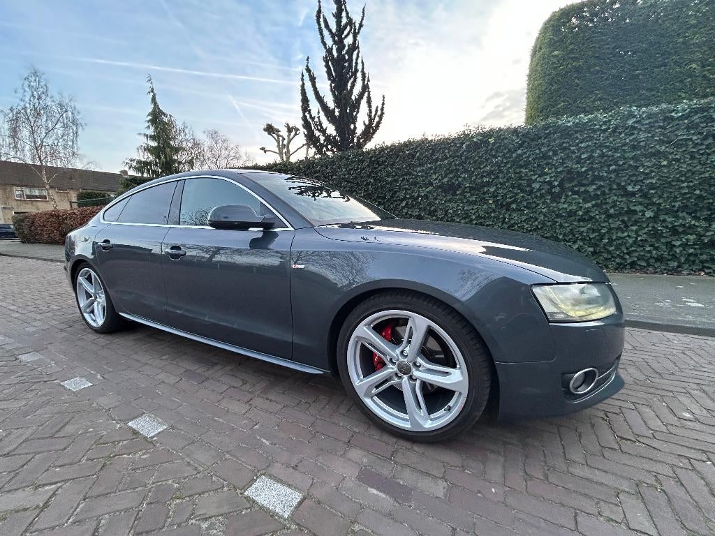 Audi A5 2.0 tfsi quattro s-line stage1 260 pk navi, Zwart, 4 cilinders, 1984 cc, 4 stoelen