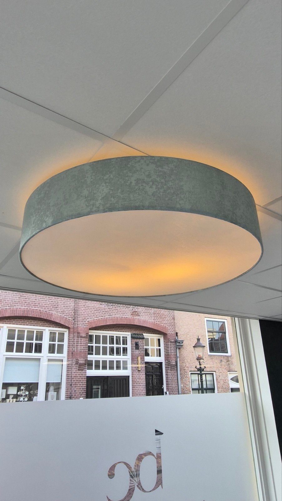 Foto 8 van Luxe set lampen – grote plafondlamp Ø80 cm + 2 hanglampen