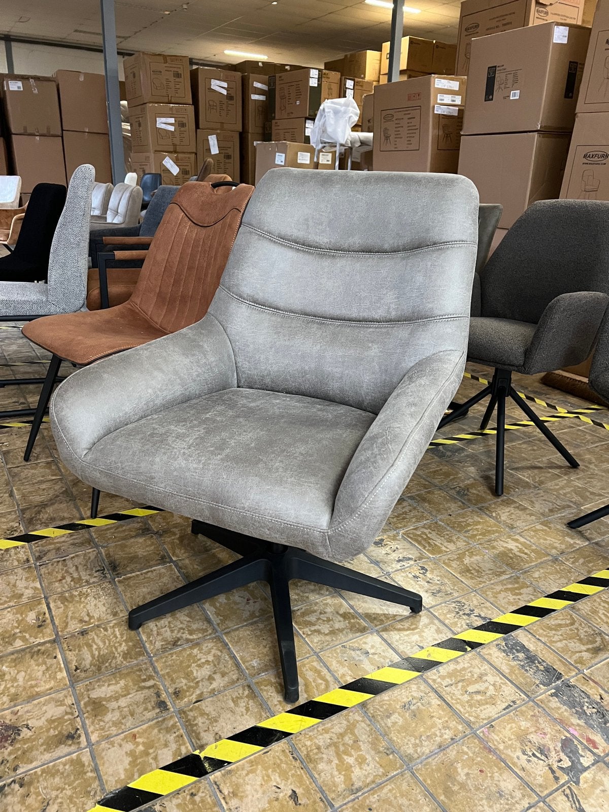 Fauteuil | Grijs, Ophalen, Zo goed als nieuw, 50 tot 75 cm