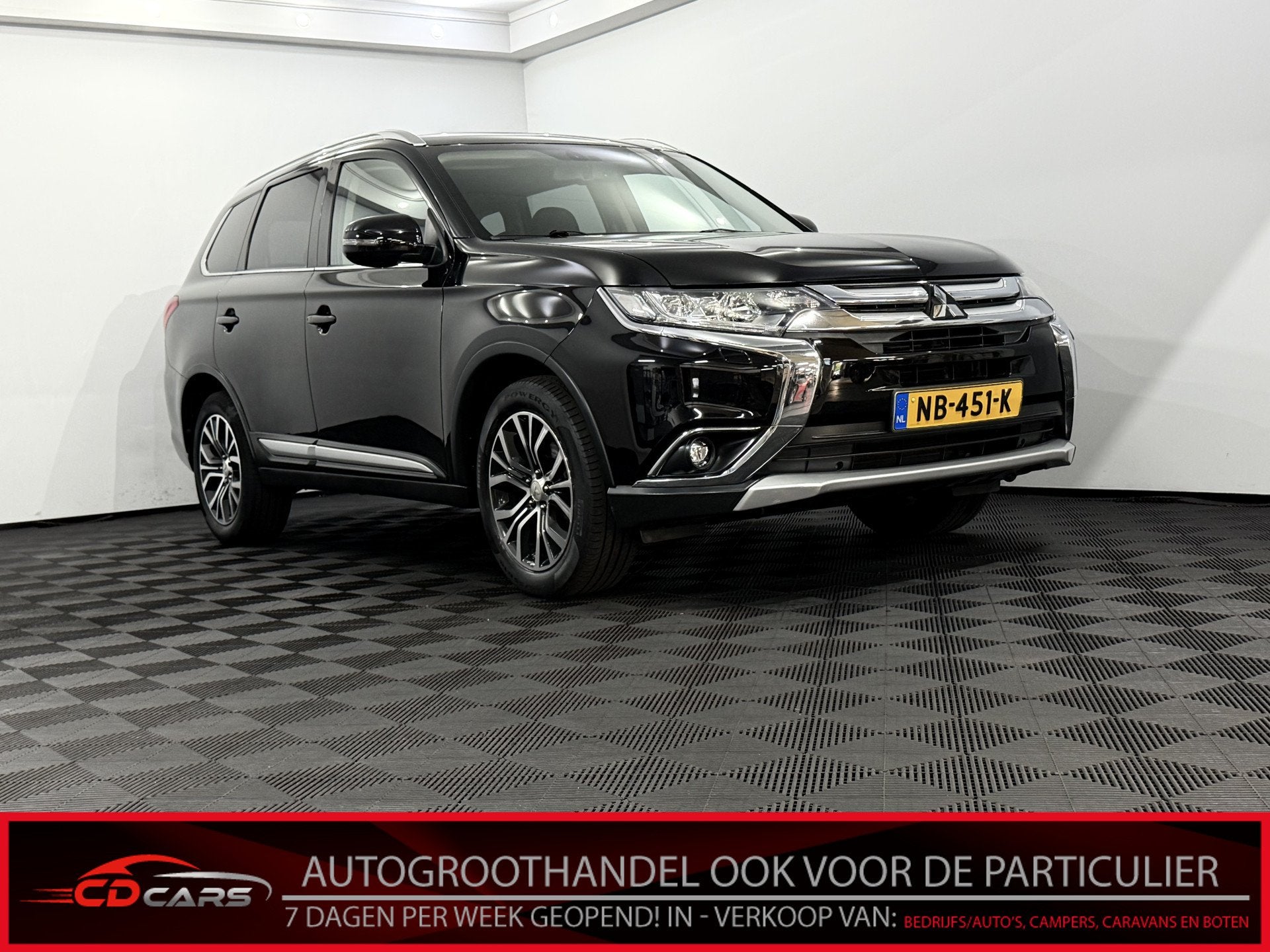 Mitsubishi Outlander 2.0 Executive Edition 7P Camera, Clima,, 1998 cc, Stof, Euro 6, 4 cilinders