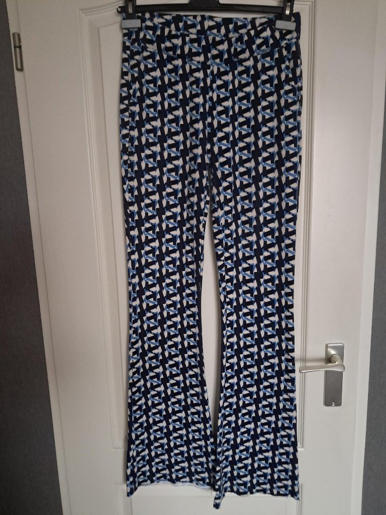 Broek Angels  Kleur : Blauw Wit Maat : M ( 7/8 ), Kleding | Dames, Meerkleurig, &Co Woman, Ophalen of Verzenden, Zo goed als nieuw