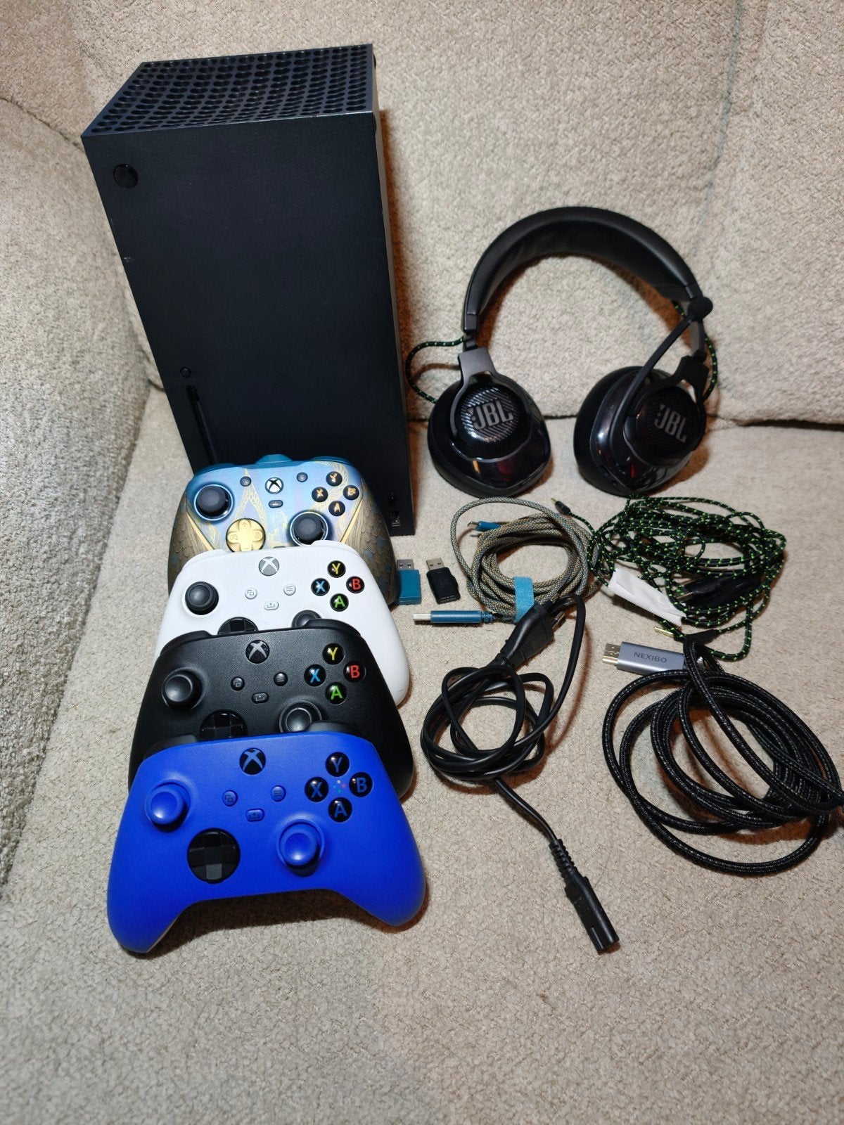 xbox series x 1tb met accessoires, Ophalen of Verzenden, Zo goed als nieuw