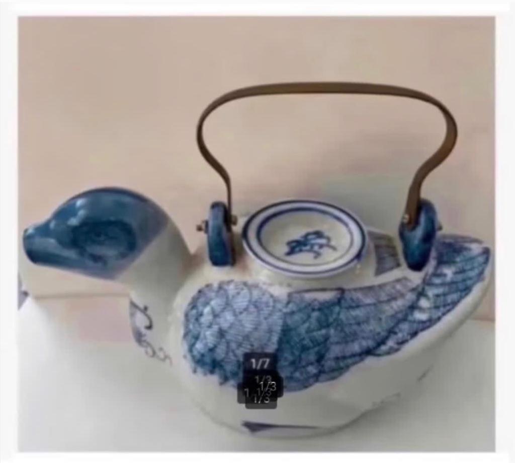 Brocante handgeschilderde Chinese theepot Eend, Huis en Inrichting, Overige typen, Ophalen of Verzenden, Zo goed als nieuw, X