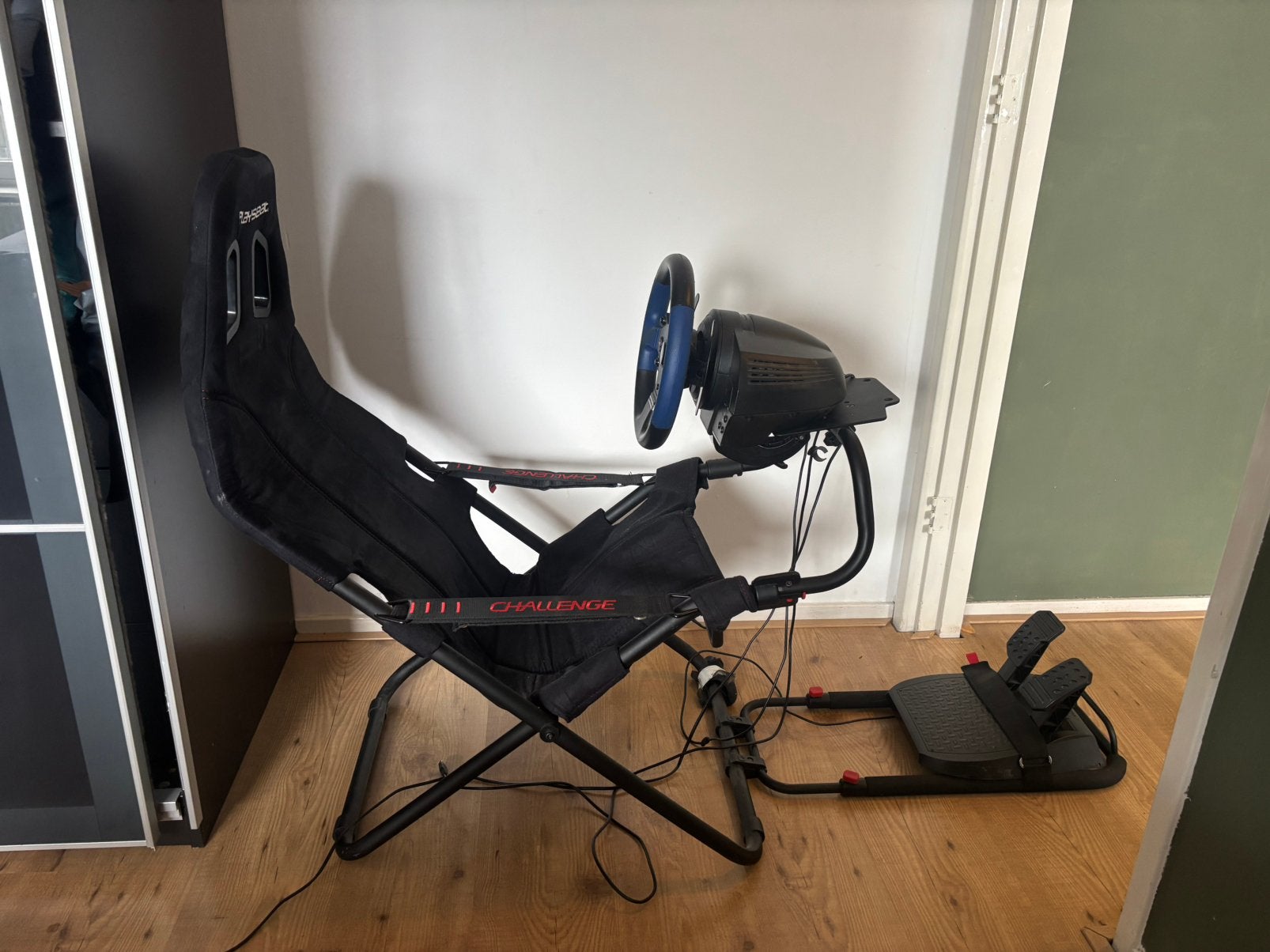 Thrusmaster T150 + Playseat, Spelcomputers en Games, Spelcomputers | Sony PlayStation Consoles | Accessoires, Ophalen, Zo goed als nieuw