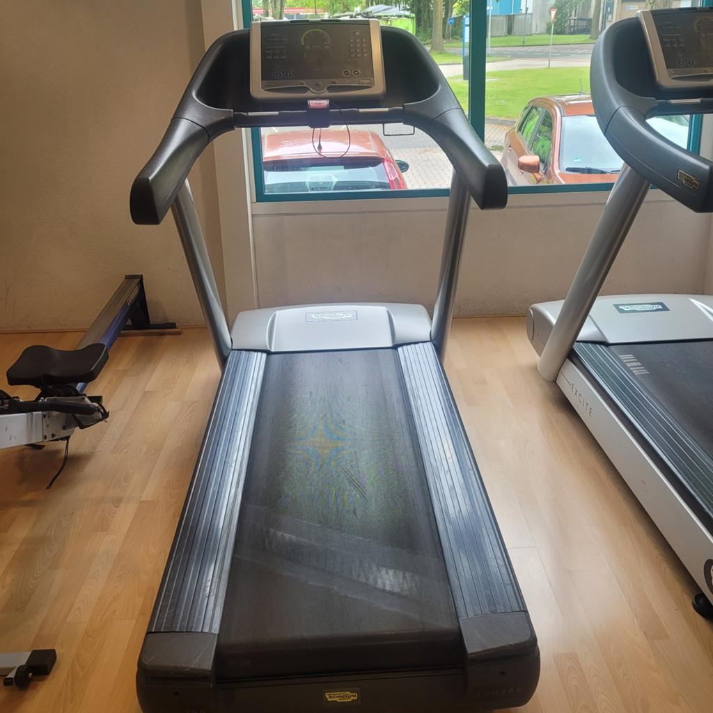 Technogym Excite 8 Loopbanden - Professionele Kwaliteit, Gebruikt, Ophalen of Verzenden, Metaal, Loopband