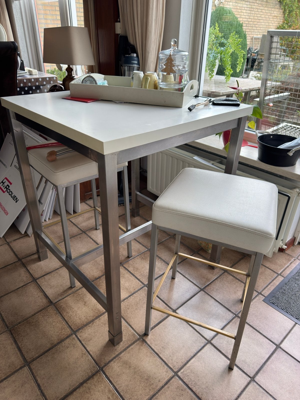 Set hoge tafel met 2 barkrukken, Huis en Inrichting, Ophalen, Gebruikt