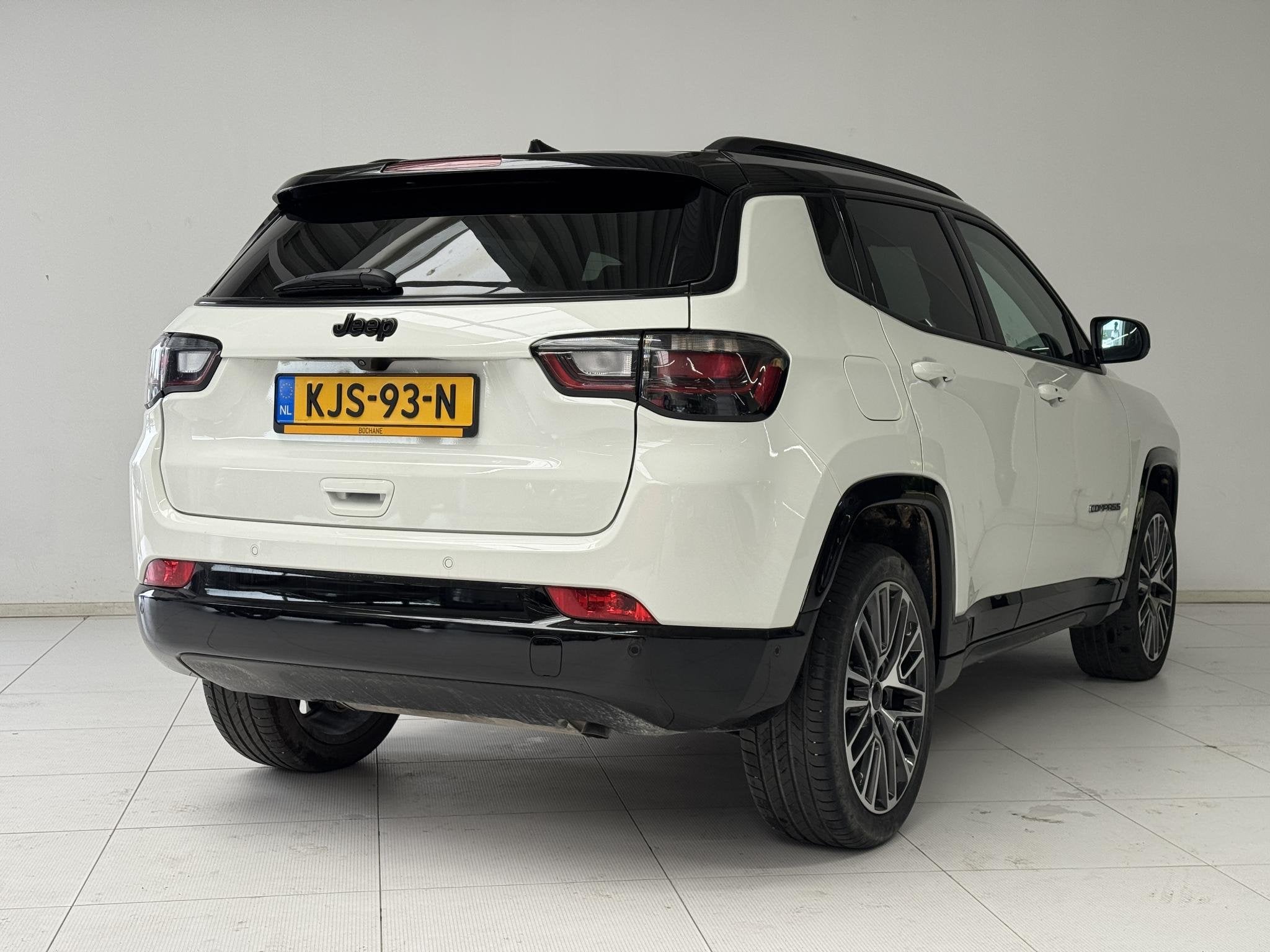 Jeep Compass 1.5T e-Hybrid Summit | Apple CarPlay / Android, Auto's, Gebruikt, 4 cilinders, Met garantie (alle), Wit
