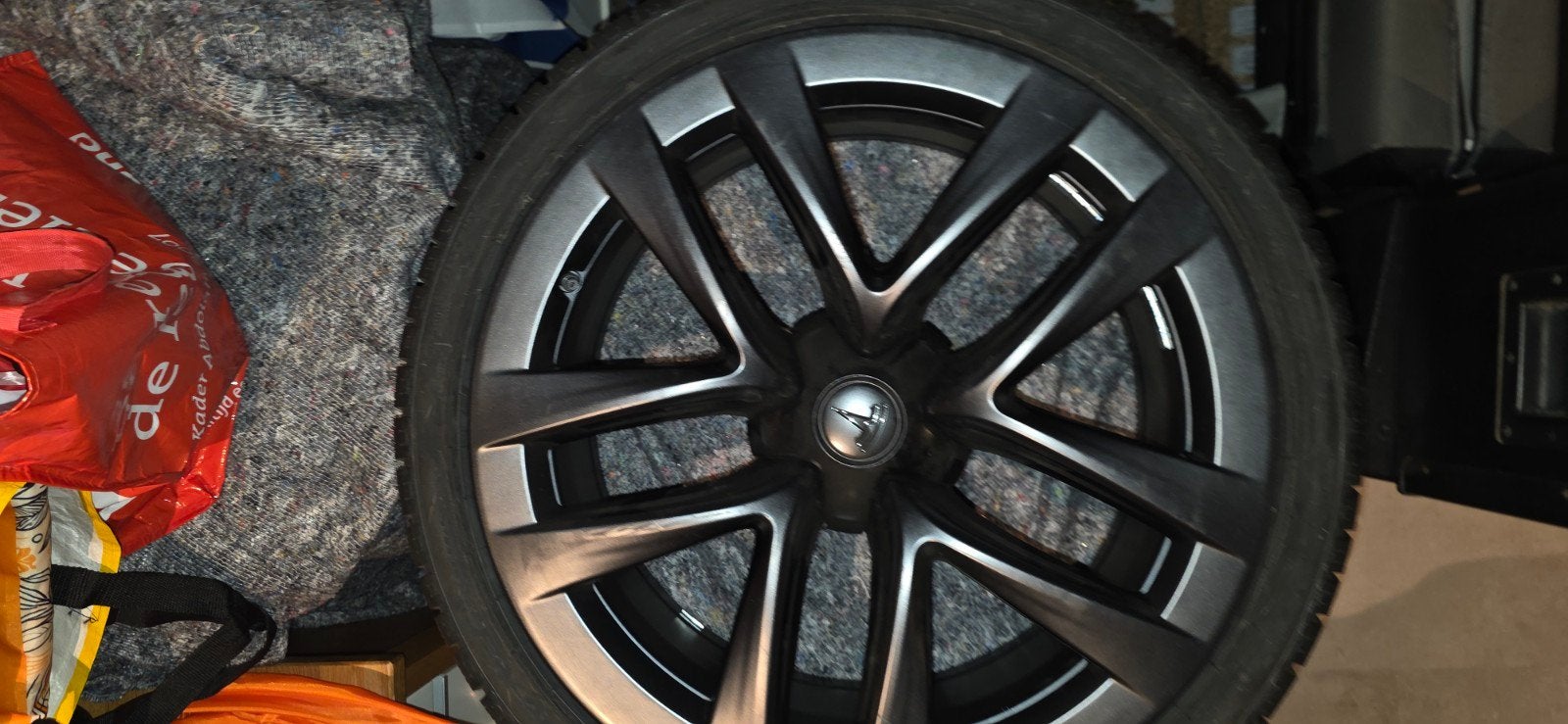Tesla S '21 inch Arachnid Velgen met Banden nieuw breed set, Ophalen, Gebruikt, 255 mm, Banden en Velgen