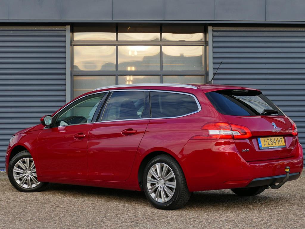 Peugeot 308 SW 1.2T Blue Lease Premium | Navigatie | Panoram, Voorwielaandrijving, Gebruikt, Euro 6, 1199 cc