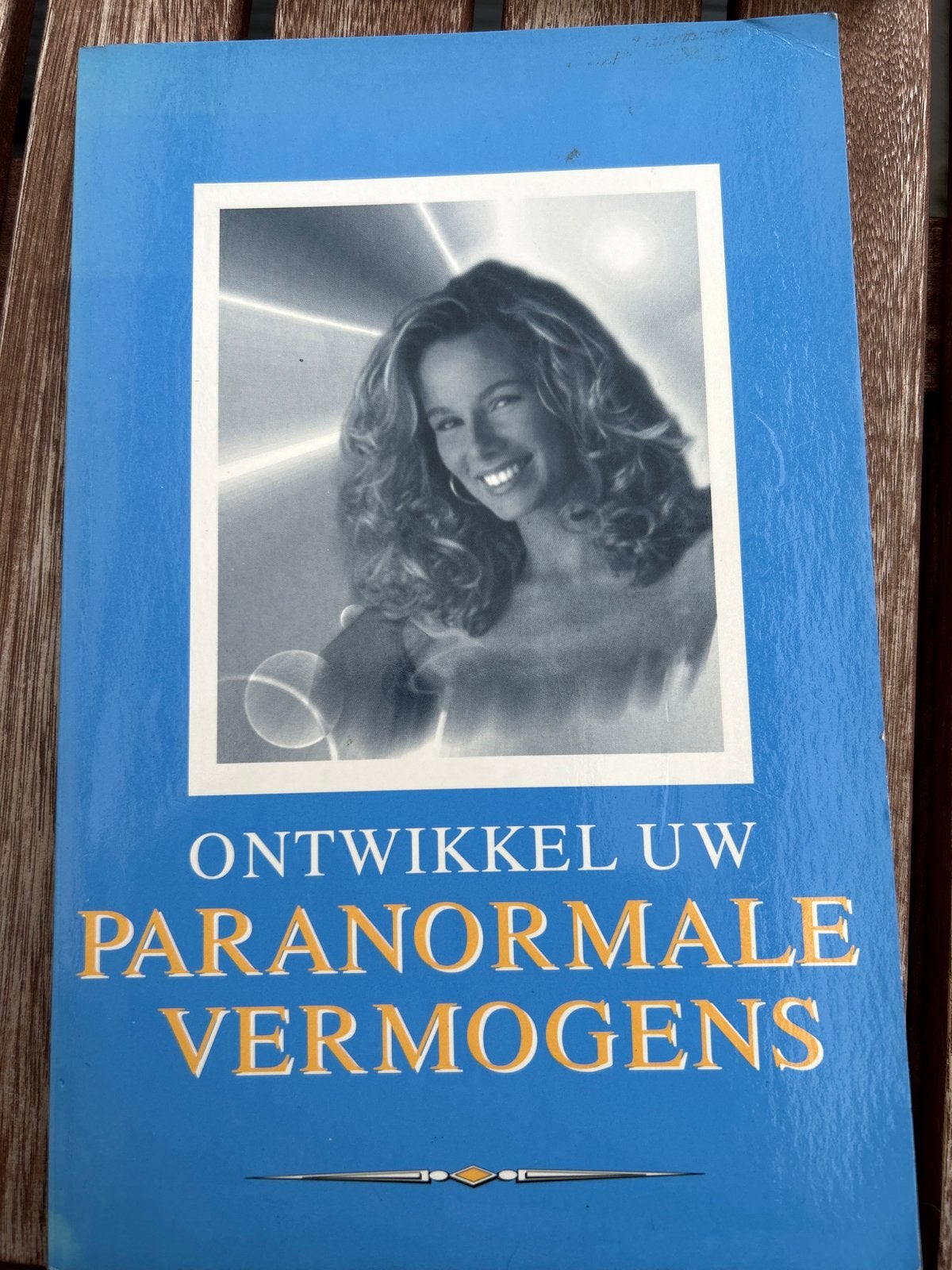 Ontwikkel uw paranormale vermogens - Christian Vandekerkhove, Ophalen of Verzenden, Gelezen, Spiritualiteit algemeen, Instructieboek