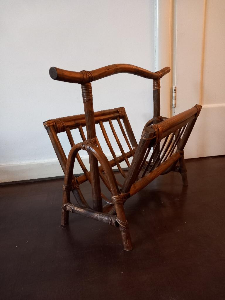 vintage boho bohemian bamboe rotan riet kranten lectuurbak, Ophalen of Verzenden, Zo goed als nieuw