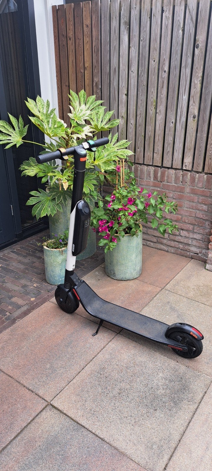 Elektrische step met ledverlichting, Ophalen, Gebruikt, Elektrische step (E-scooter), Onbekend