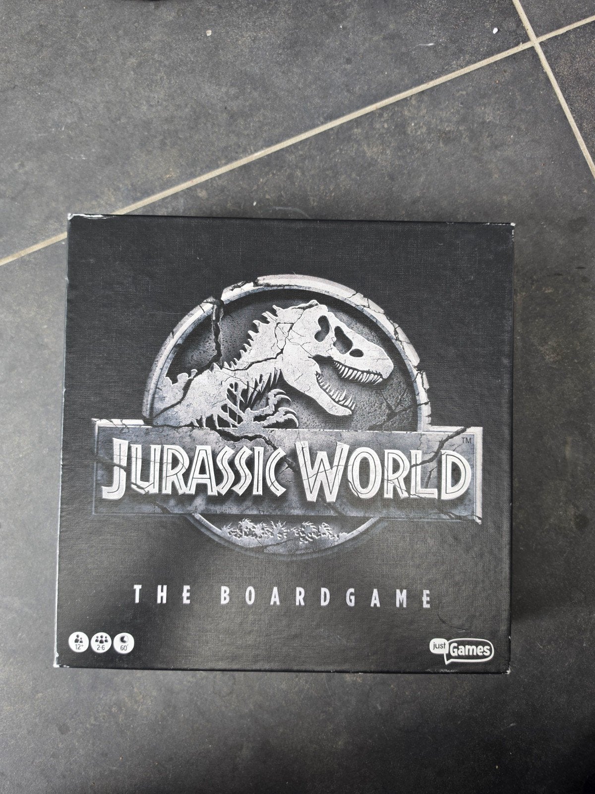 Jurassic World The Boardgame - Nog helemaal nieuw!, Hobby en Vrije tijd, Gezelschapsspellen | Bordspellen, Drie of vier spelers