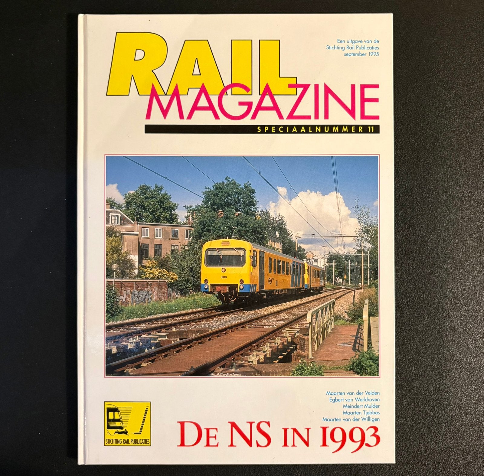 De NS in 1993 (1995), Ophalen of Verzenden, Zo goed als nieuw, Trein, Boek of Tijdschrift