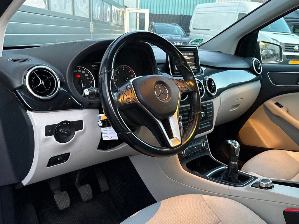 Mercedes-Benz B-klasse 180CDI Ambition Navi Clima Cruise Xen, Auto's, Voorwielaandrijving, Euro 5, Stof, Gebruikt