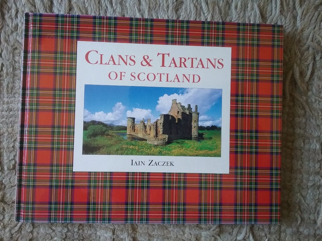 Clans & Tartans of Scotland / Iain Zaczek (1998), Ophalen of Verzenden, Zo goed als nieuw, Europa
