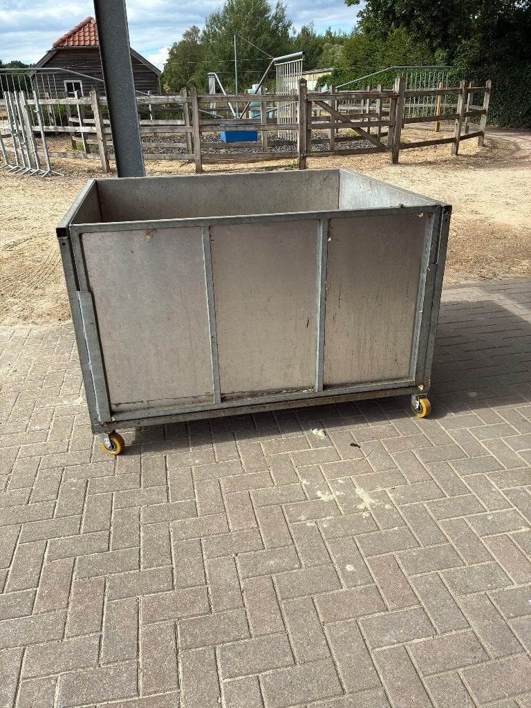 Mestbak mestcontainer op wielen te koop, Ophalen, Gebruikt