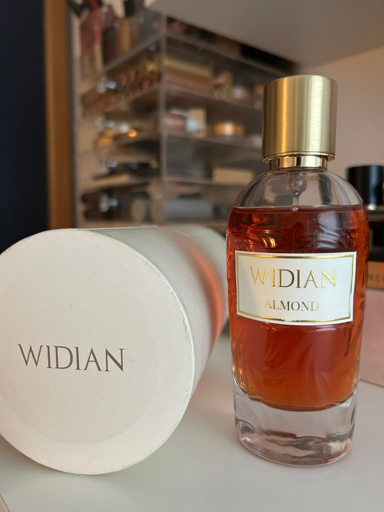 Widian Rose Arabia Almond, Sieraden, Tassen en Uiterlijk, Uiterlijk | Parfum, Ophalen of Verzenden, Zo goed als nieuw