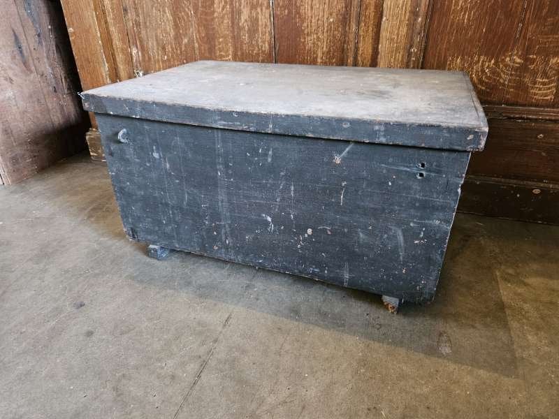 stoere oude kist ``WOONWINKEL RUSTIEK``, Ophalen of Verzenden
