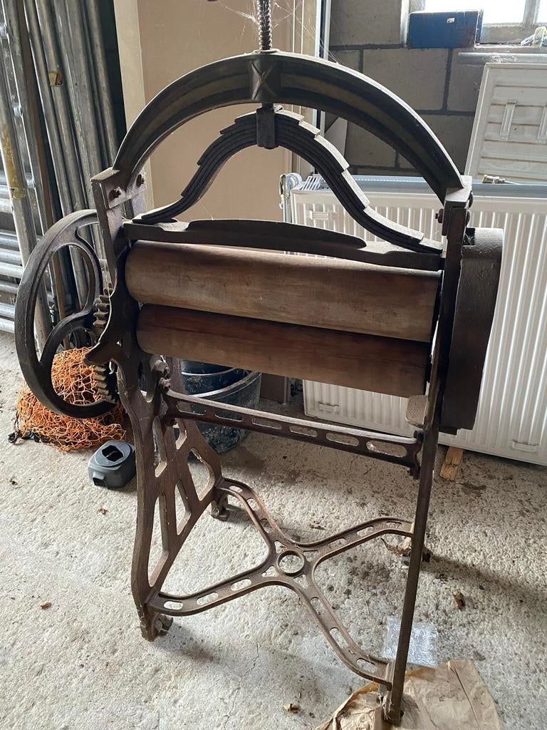 Antieke Mangel - Decoratief en Functioneel, Ophalen