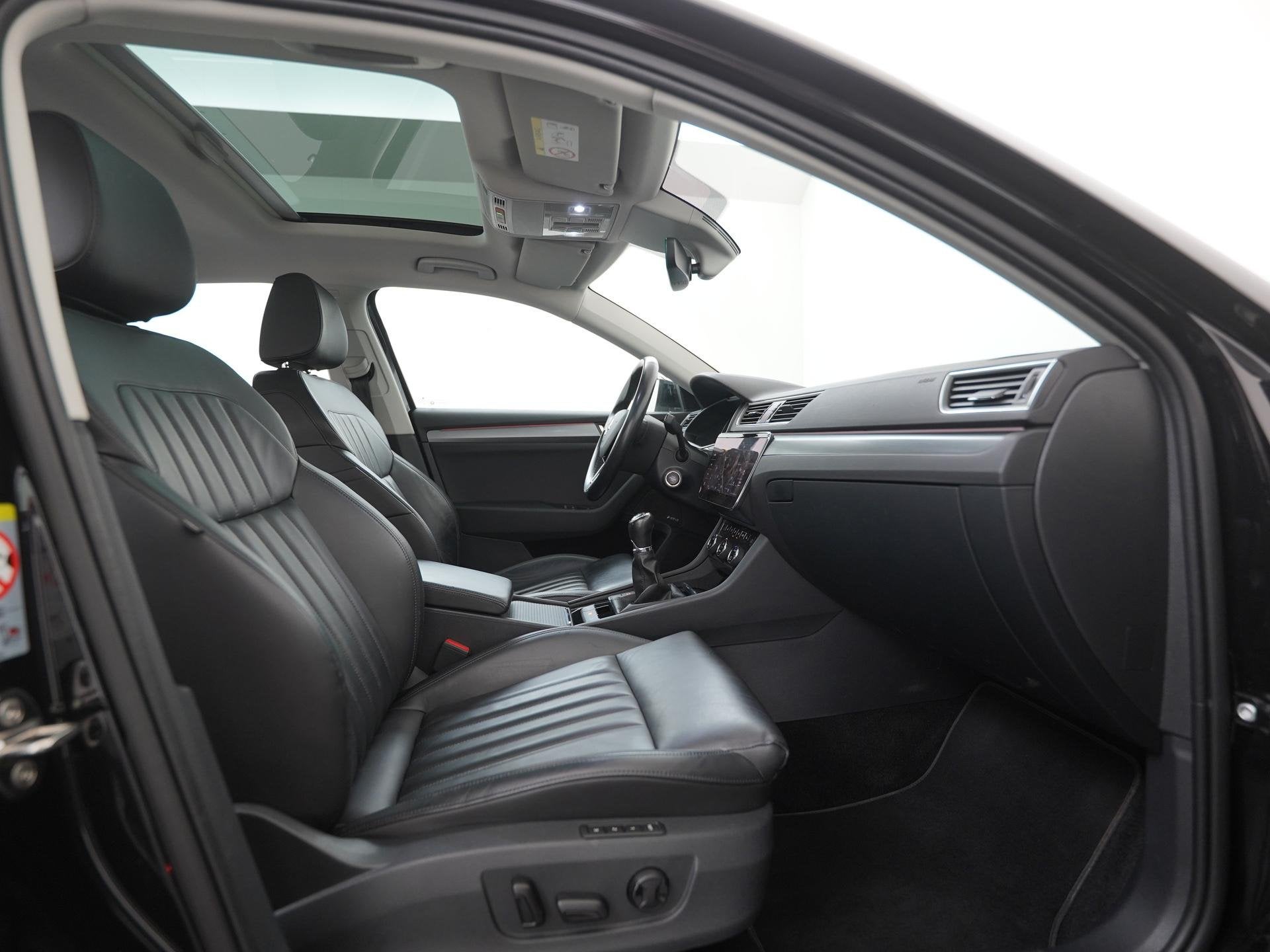 Skoda Superb 1.5 TSI ACT Style Business | Panoramadak | Trek, Auto's, Voorwielaandrijving, Zwart, Bedrijf, Handgeschakeld
