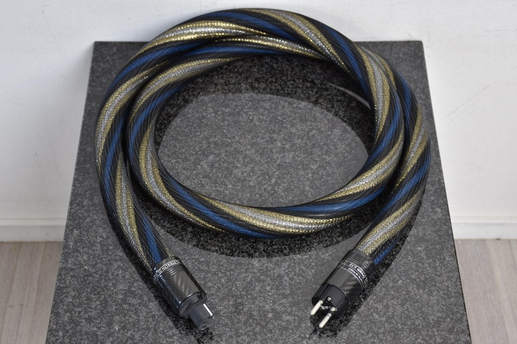 Stealth Dream V12 Universal -2m, new and unused-, Ophalen, Stealth USA, Nieuw, Minder dan 2 meter