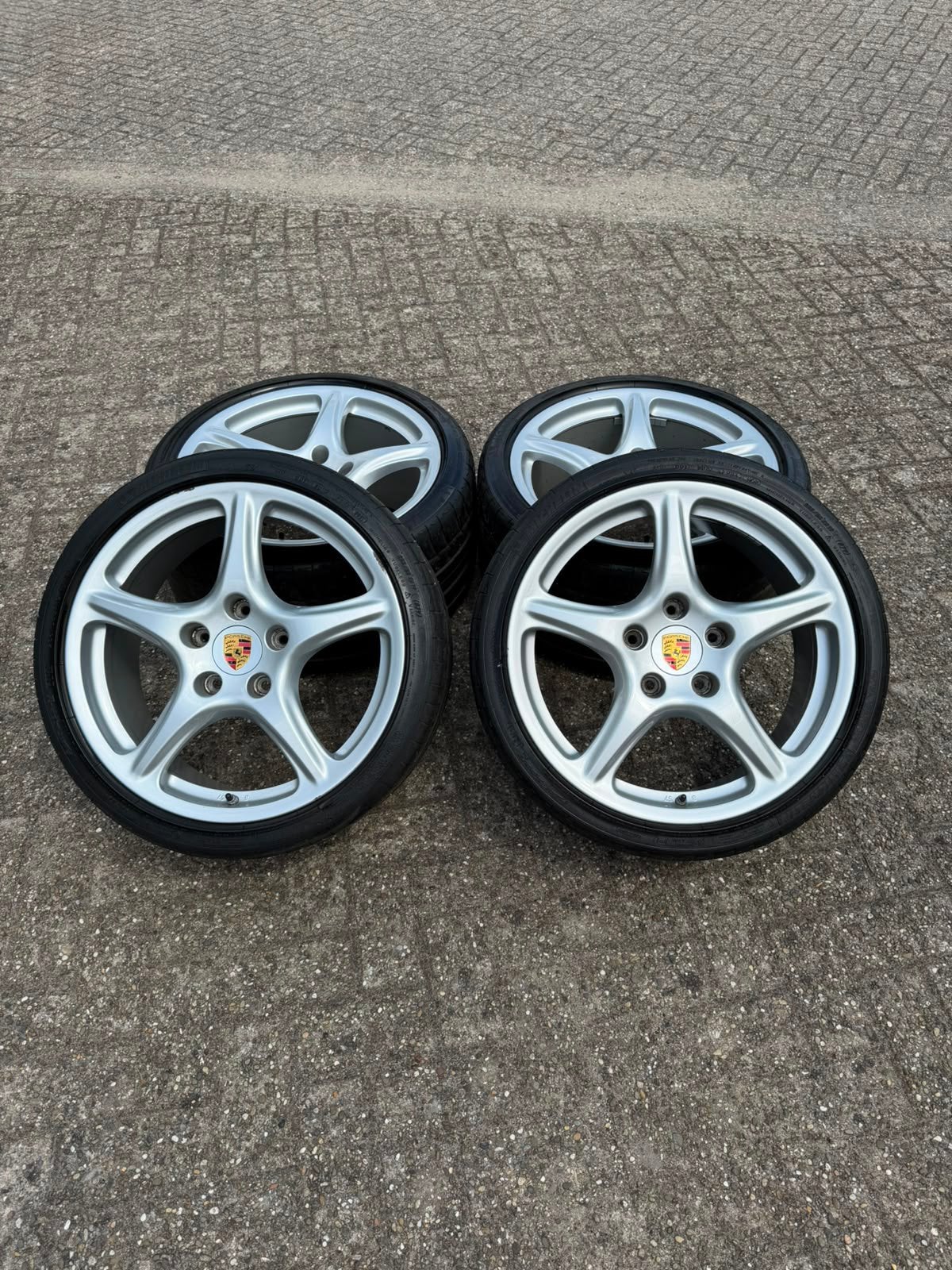 Porsche Carrera 2s 19” 5 spoke velgen + Michelin Pilot sport, Ophalen