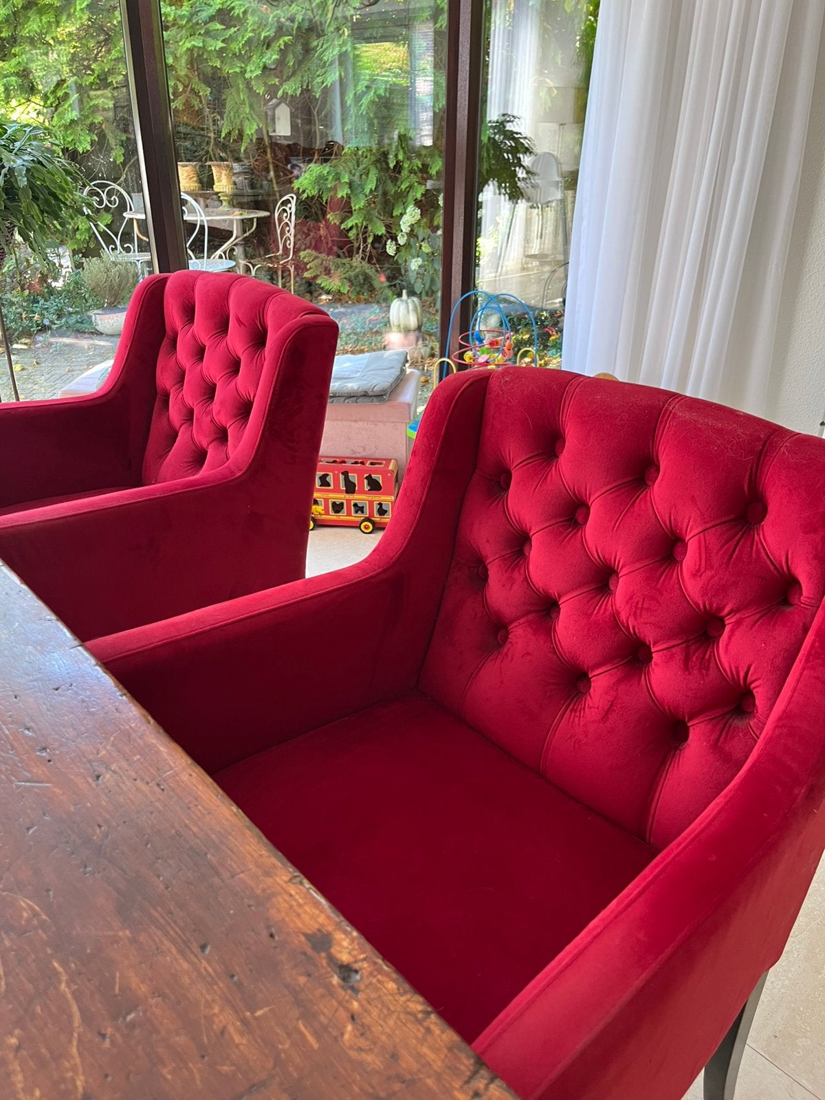 4 Eettafelstoelen rood velvet, Huis en Inrichting, Stoelen, Ophalen, Zo goed als nieuw, Vier, Stof