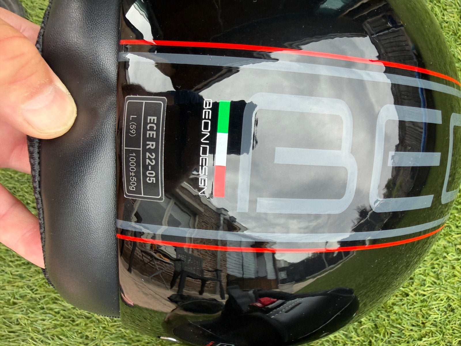 Foto 15 van DTS Milano limited editie scooter 2021 grijs ) + 2 helmen