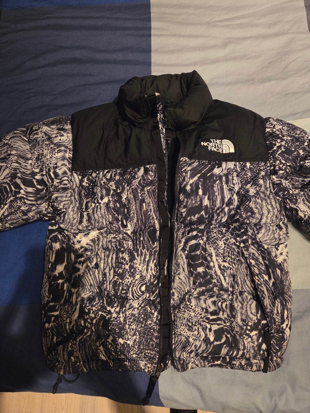 The North Face Nuptse Puffer jacket snake skin print, Kleding | Heren, Zwart, Ophalen of Verzenden, Zo goed als nieuw, The North Face