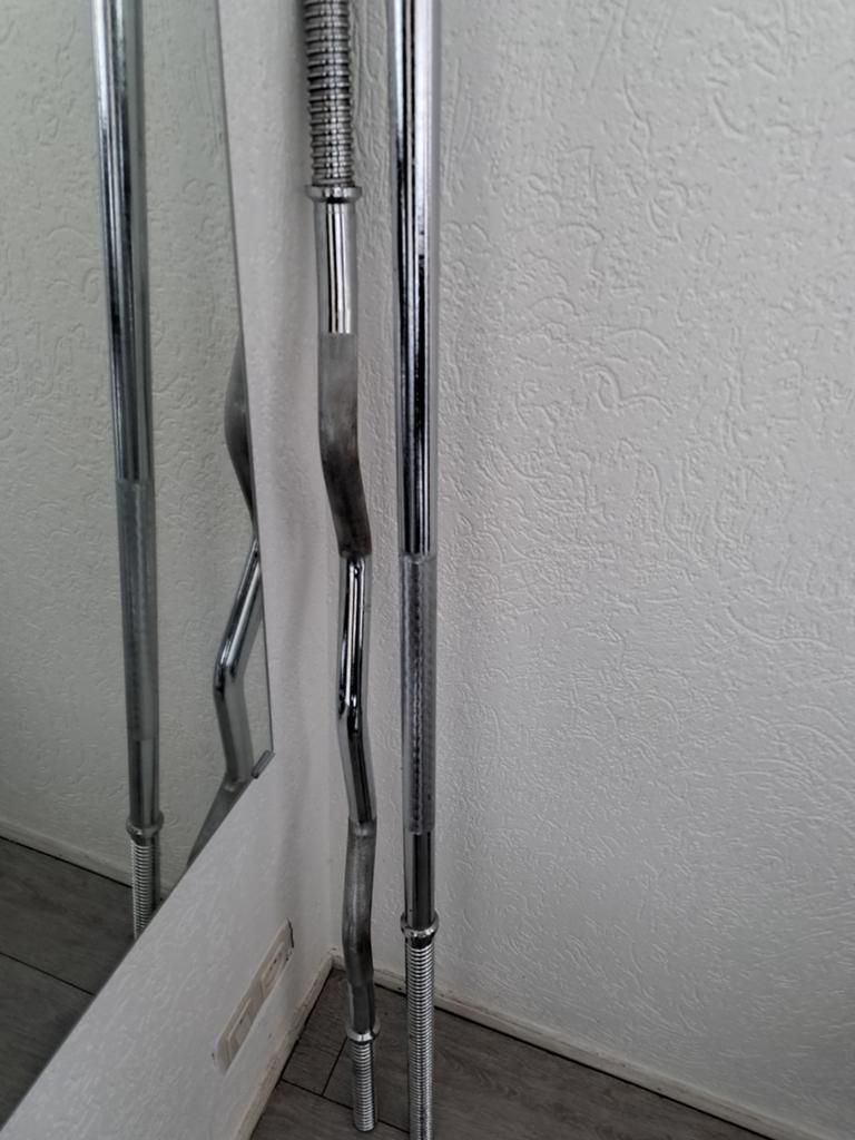Halterstangen dumbbellset en gewichten schijven, Ophalen, Gebruikt, Rug, Halterstangen