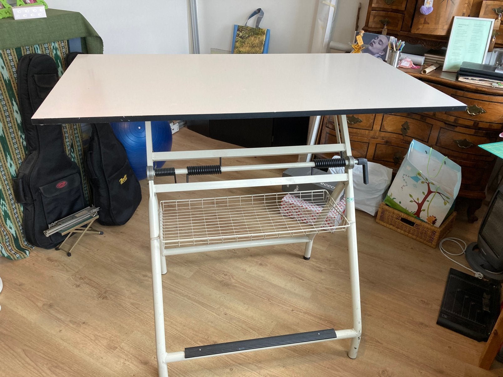 Tekentafel wit, ook sta tafel, in hoogte verstelbaar, Doe-het-zelf en Verbouw, Tekentafels, Ophalen, Gebruikt, 130 tot 150 cm