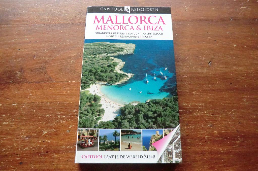 reisgids - Mallorca, Menorca & Ibiza - capitool (2012), Gelezen, Capitool, Europa, Ophalen of Verzenden