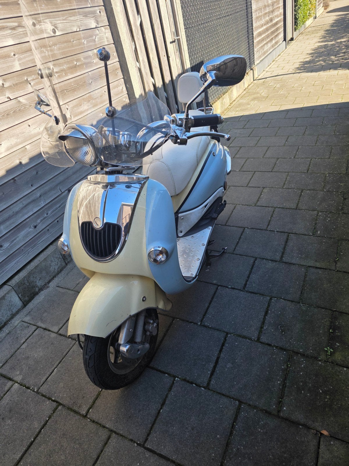 Te koop: Reteo Scooter 2.5 jaar stilgestaan, Ophalen, Gebruikt, Benzine, Overige merken