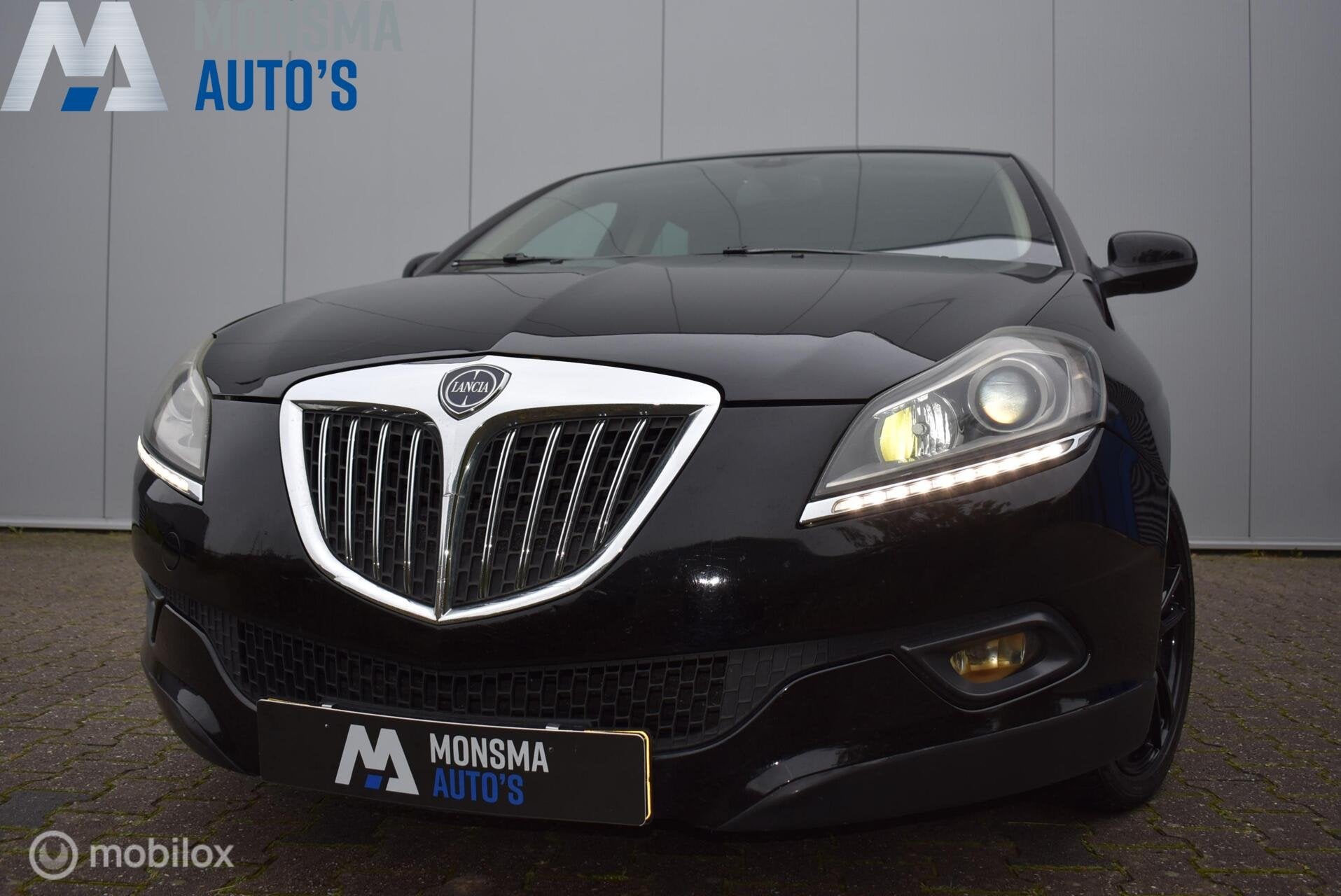 Lancia Delta 1.8-16V AUT. Di Platino Leder/Alcantara Pano LE, Euro 5, 4 cilinders, Zwart, 1405 kg