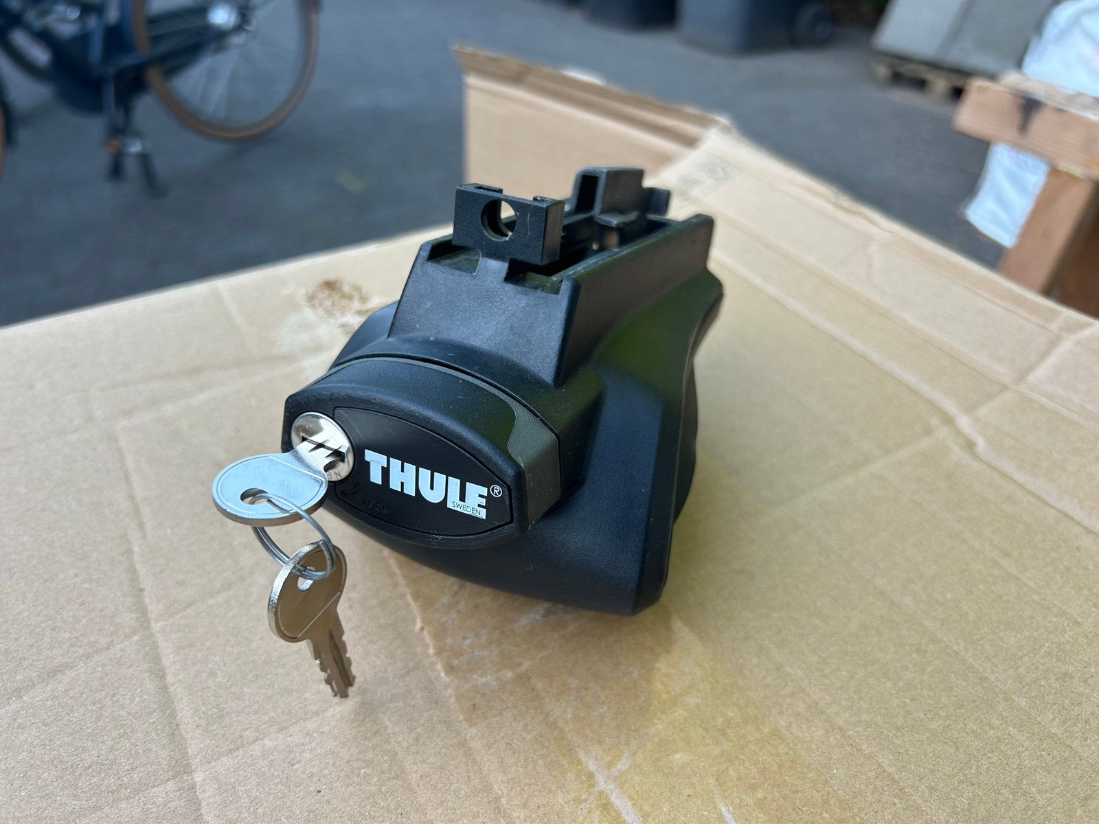 Thule Rapid System 757 Voetenset met sleutels excl. bars, Auto diversen, Dakdragers, Ophalen, Gebruikt