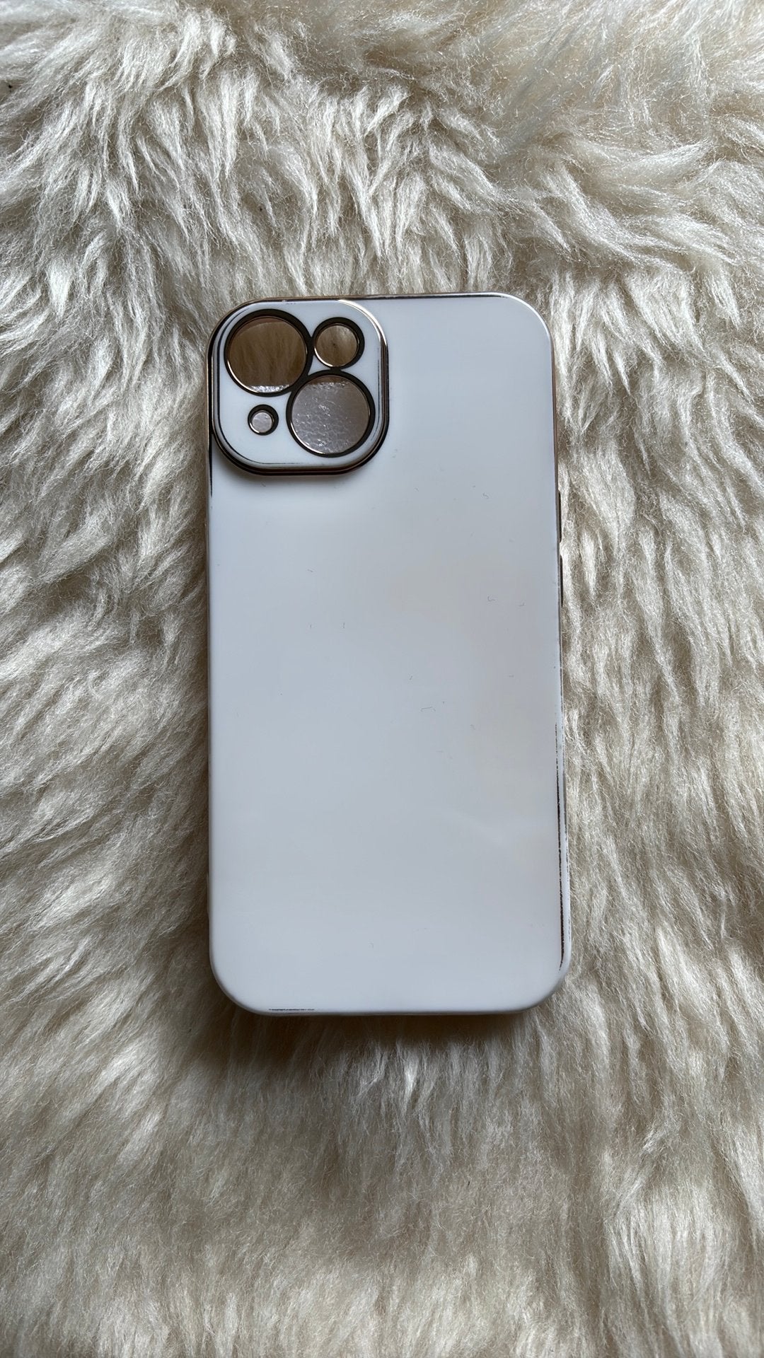 iPhone 15 Hoesje - Wit met Gouden Rand, Telecommunicatie, IPhone 15, Gebruikt, Overige merken, Ophalen of Verzenden