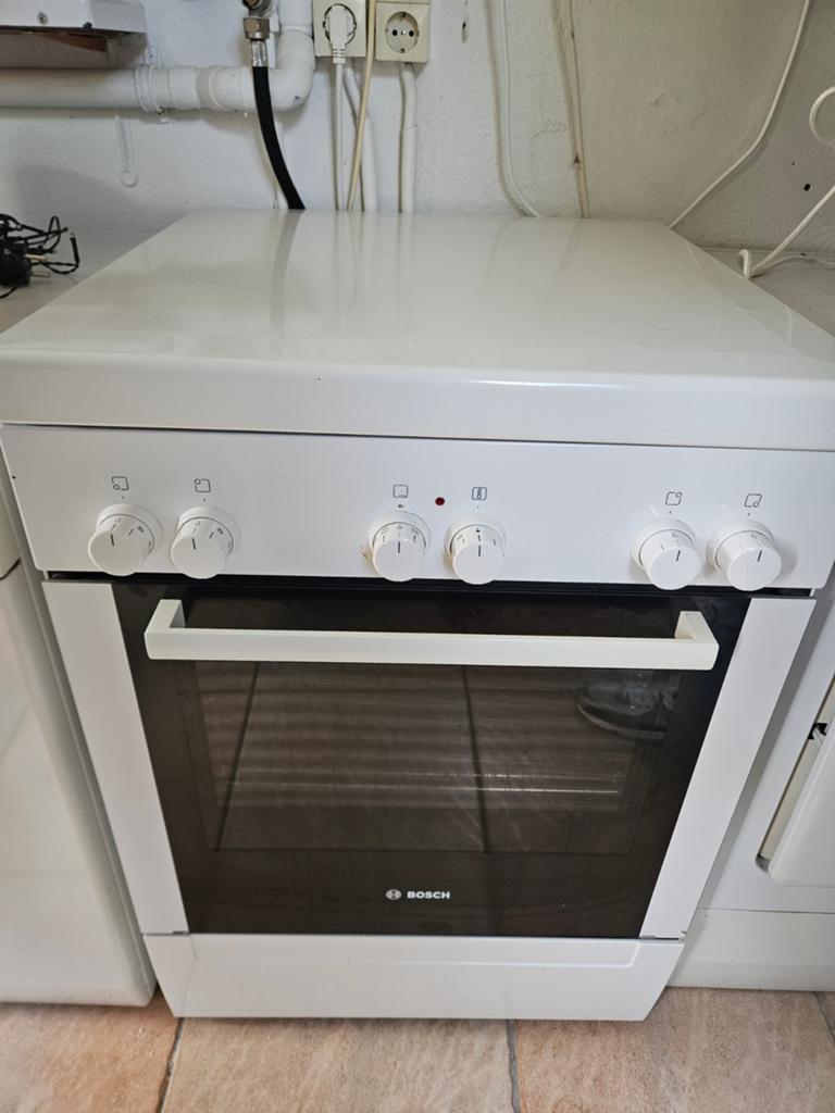 Bosch oven met gasfornuis - Ophalen in Zandvoort, Witgoed en Apparatuur, Fornuizen, Ophalen, Gebruikt, 60 cm of meer, 4 kookzones