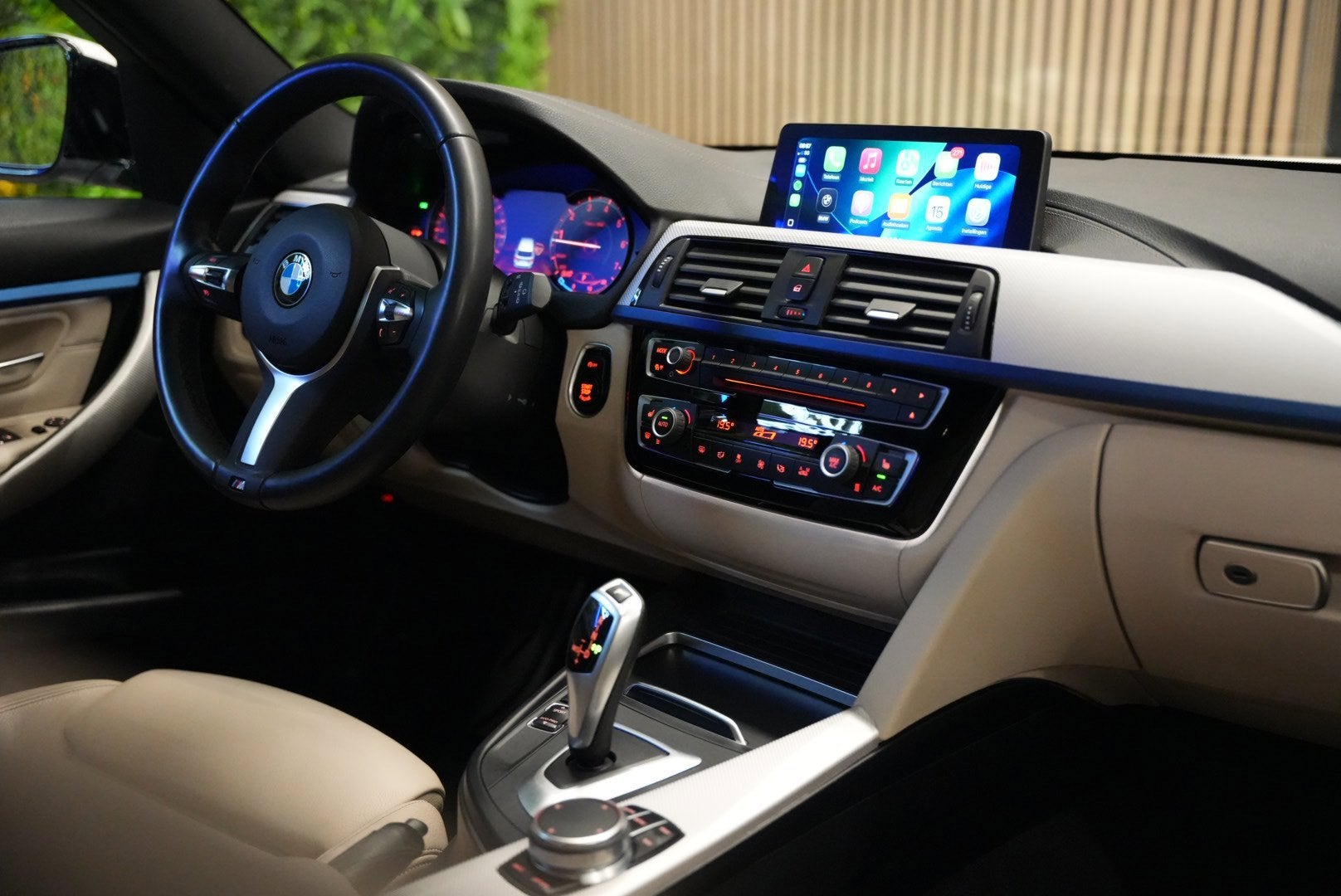 BMW 3-serie Touring 330i M Sport Edition / Trekhaak / Leder, Auto's, BMW, Automaat, Achterwielaandrijving, Euro 6, 4 cilinders