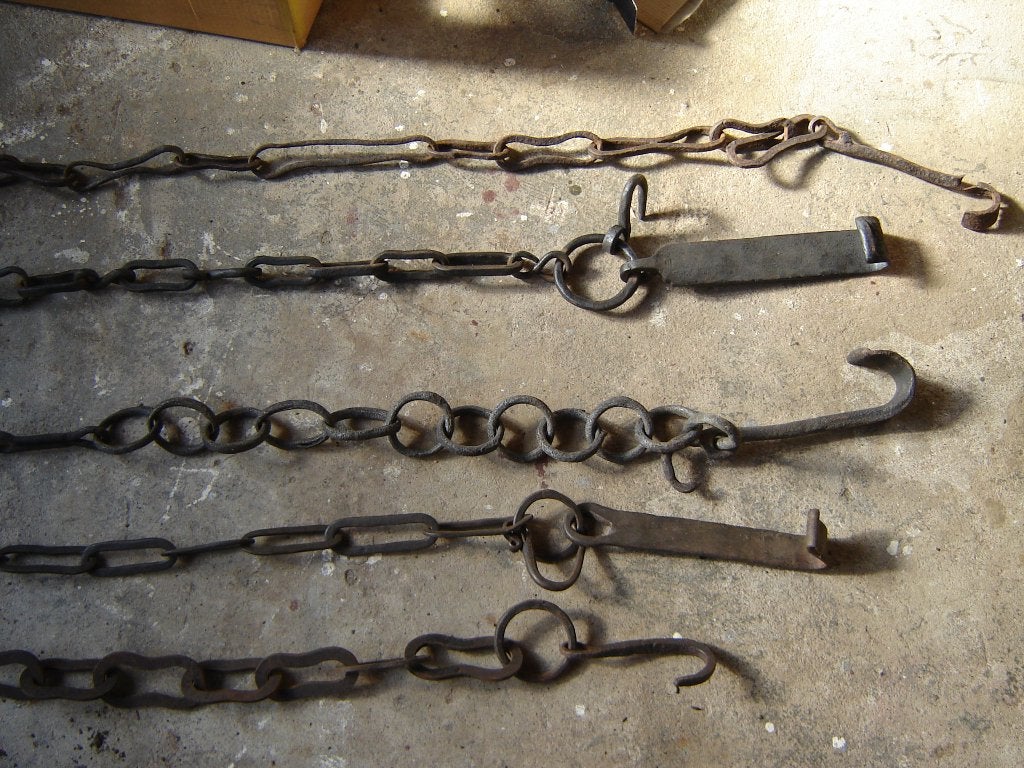 Haalketting voor heksenketels, Ophalen