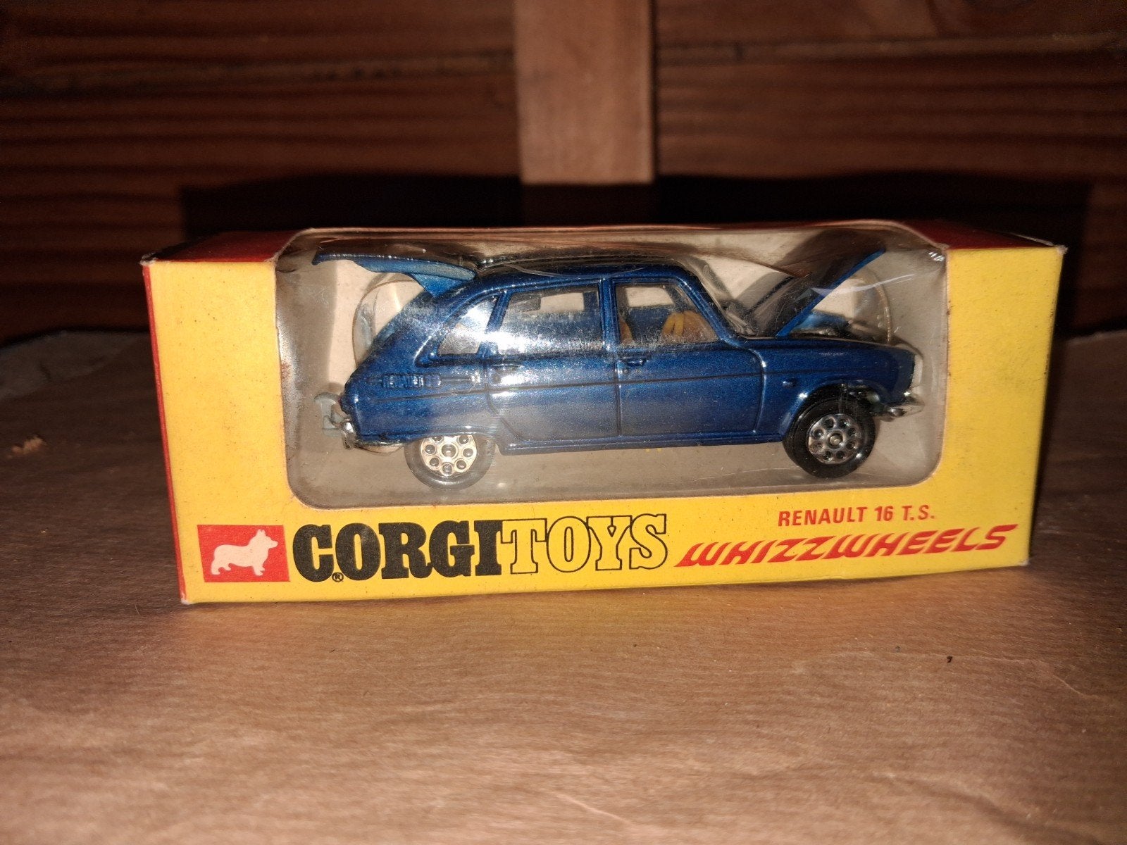 corgi toys Renault, Ophalen of Verzenden, Zo goed als nieuw, Auto, Corgi