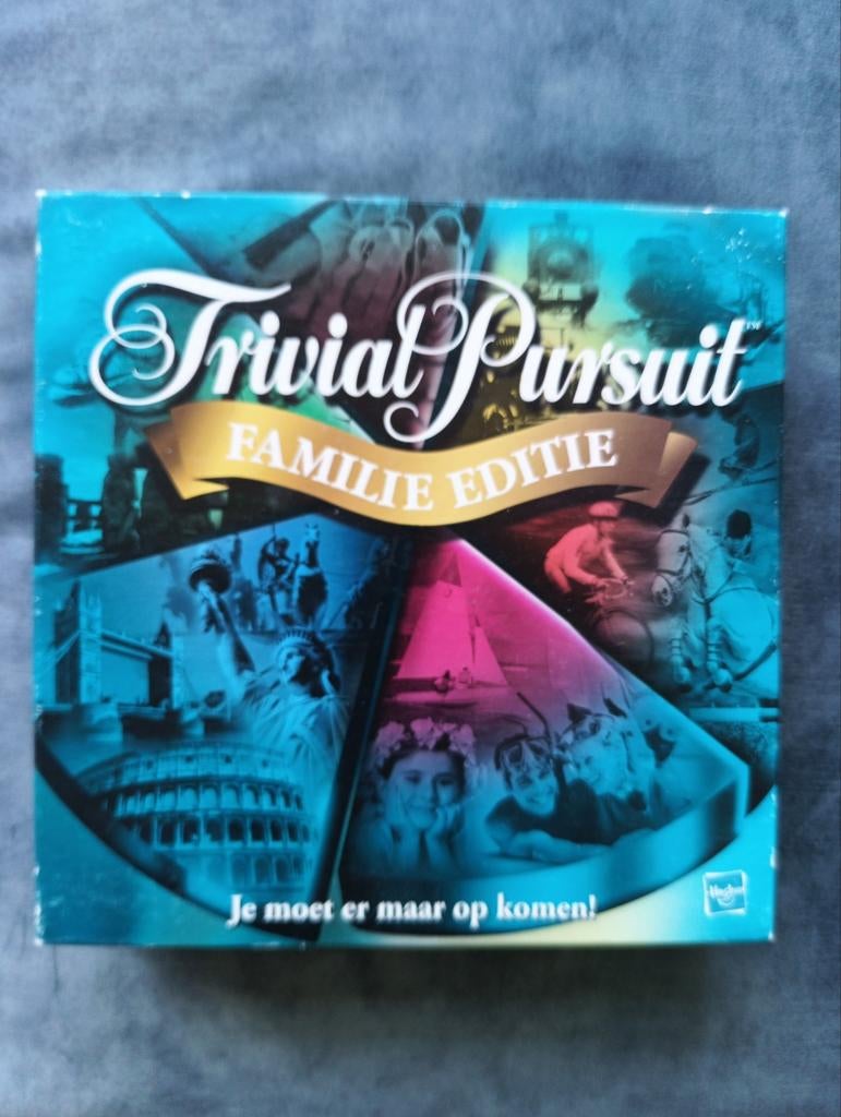 Trivial Pursuit Familie Editie - Bordspel, Hobby en Vrije tijd, Gezelschapsspellen | Bordspellen, Vijf spelers of meer, Ophalen of Verzenden