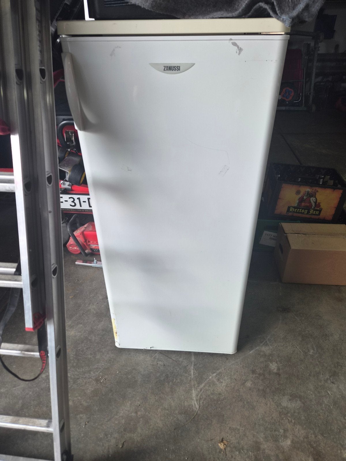 Zanussi omgebouwde vergistingskast koelkast., Witgoed en Apparatuur, Minder dan 45 cm, Minder dan 75 liter, Ophalen, 85 tot 120 cm