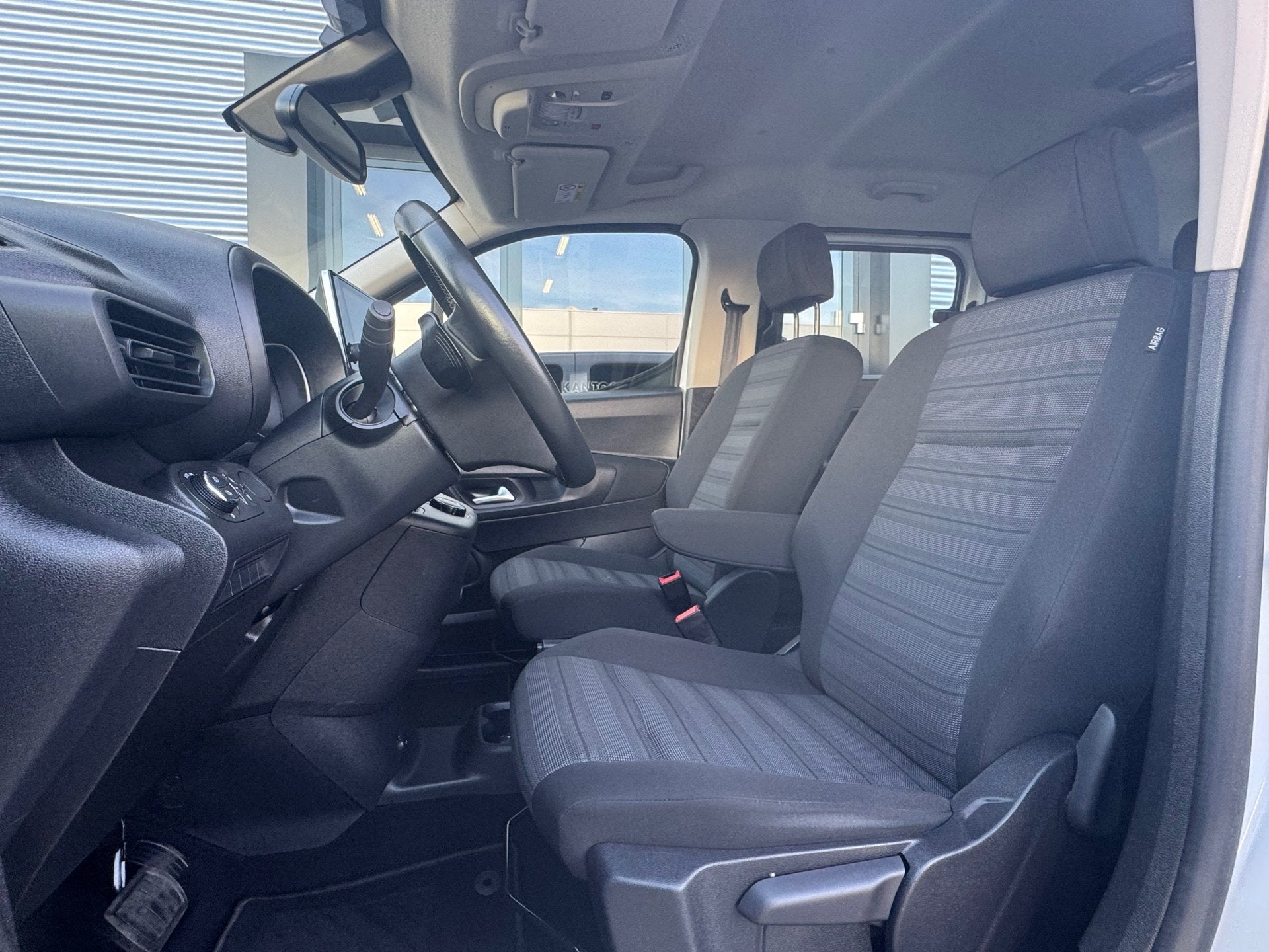 Opel Combo Tour 1.2 Turbo L1H1 Edition AUTOMAAT|APPLECARPLAY, Auto's, Dealer onderhouden, Stof, Gebruikt, Wit