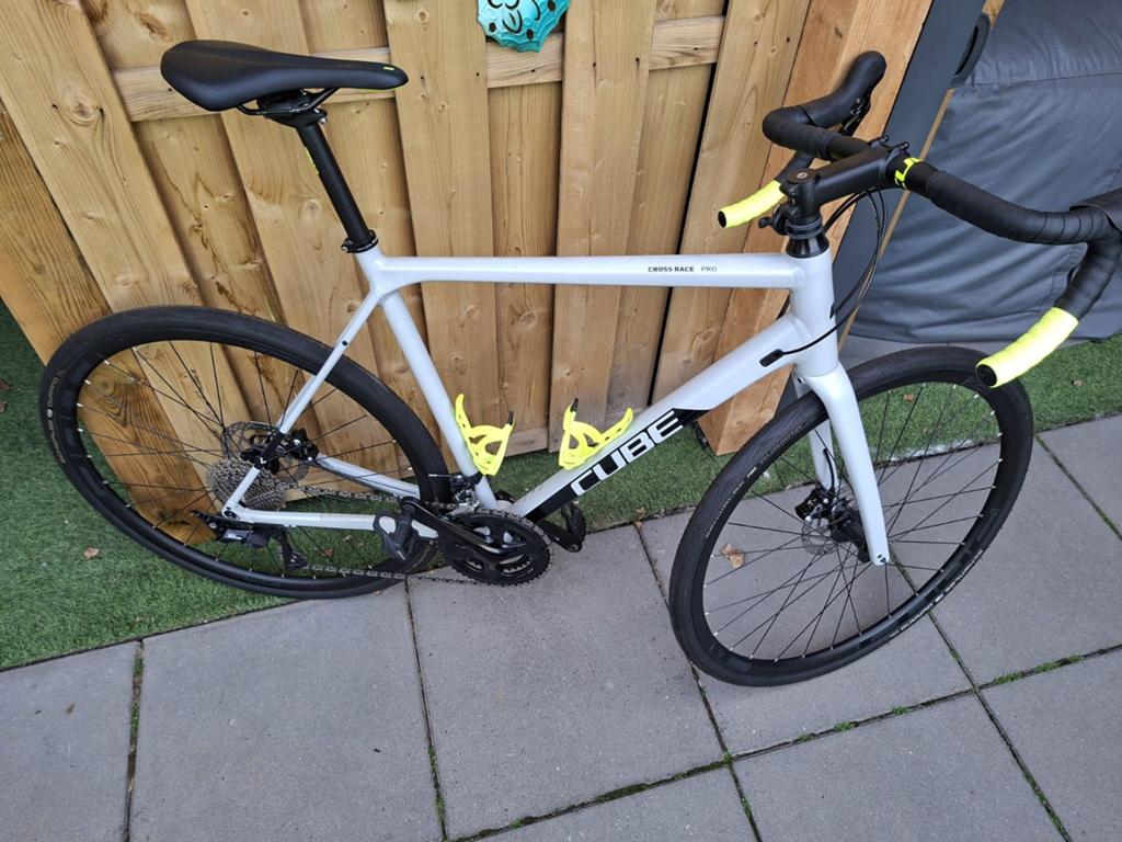 Cube Cross Race Pro, 28 inch, Heren, Aluminium, Zo goed als nieuw