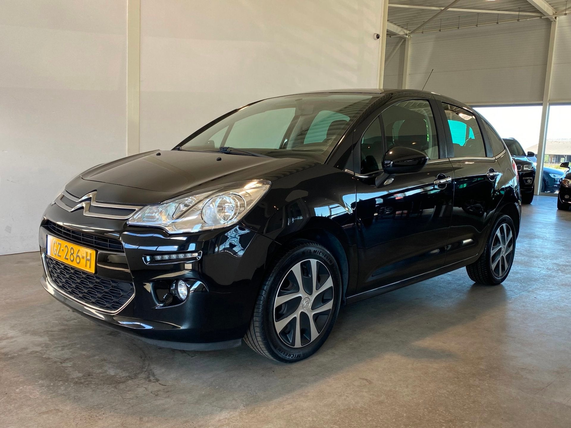 Citroen C3 1.2 PureTech Automaat 106dkm!, Auto's, Citroën, Euro 6, 1199 cc, Zwart, Origineel Nederlands