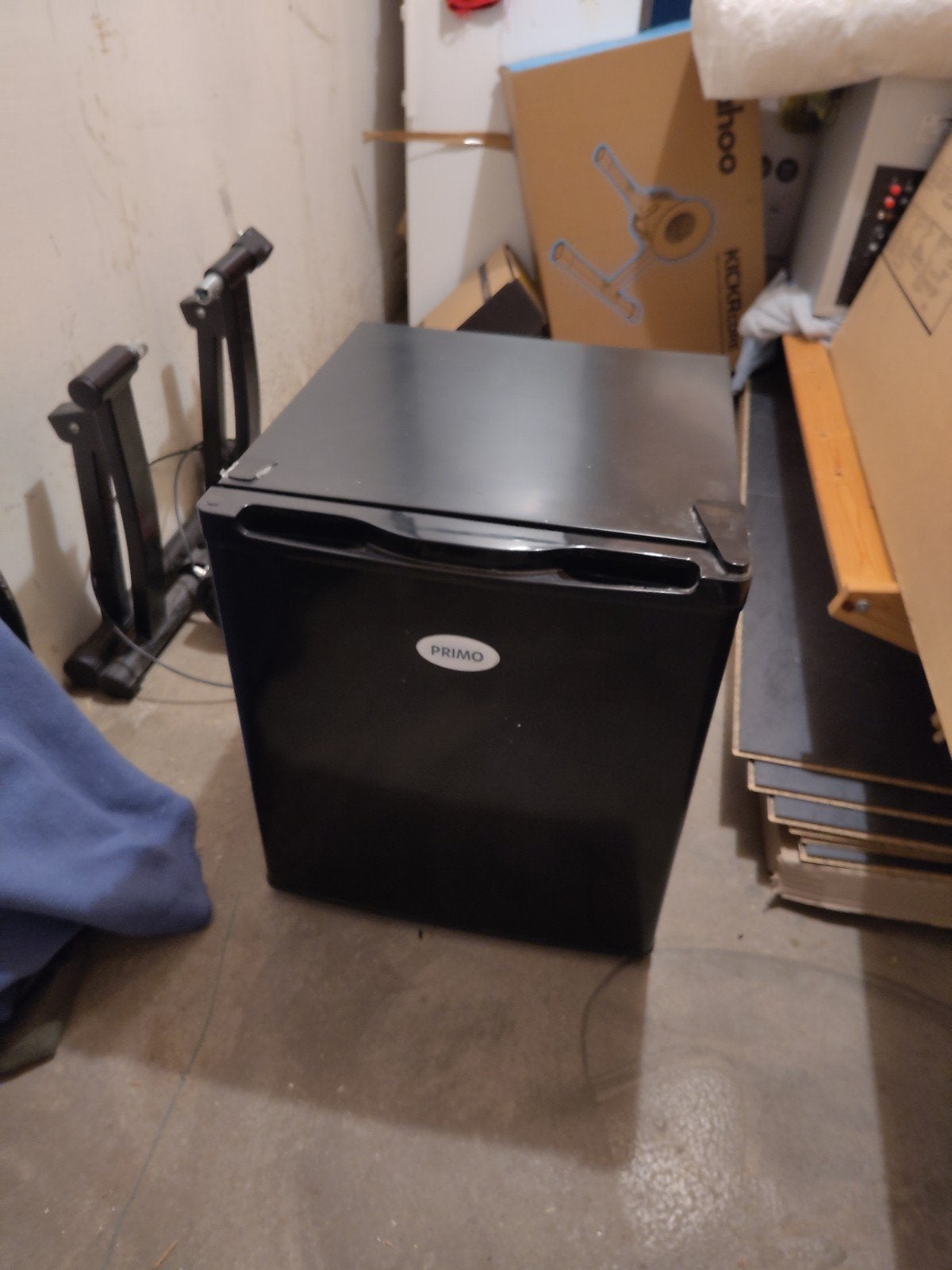 Compacte Primo mini vriezer 33L, Witgoed en Apparatuur, Gebruikt, Minder dan 85 cm, Minder dan 60 cm, Vrijstaand