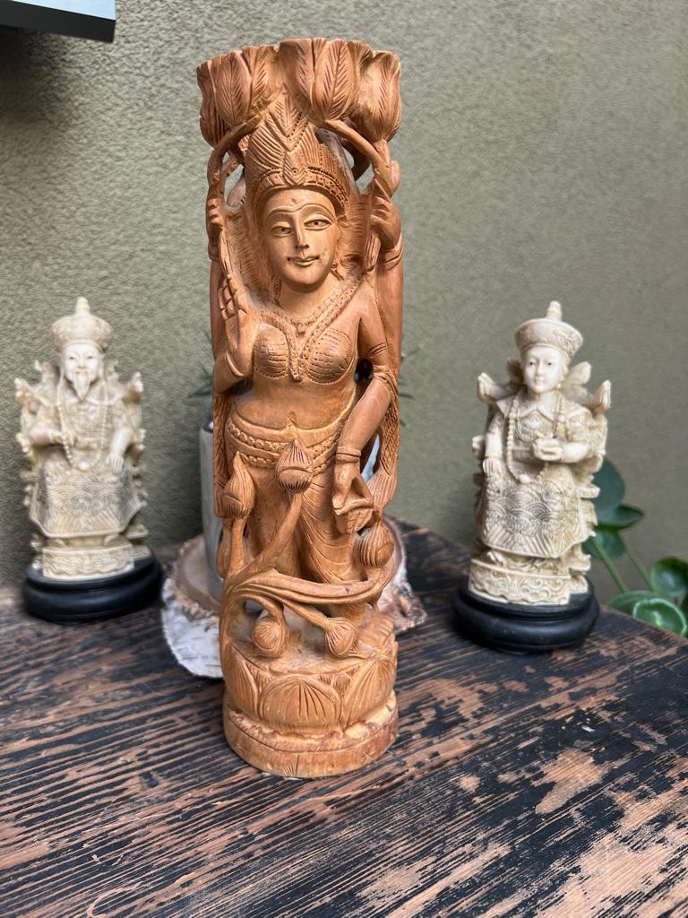 Shiva houtsnijwerk beeld godin houten sculptuur, Houtsnijwerk, Ophalen of Verzenden, Handgemaakt, 20 - 50 cm