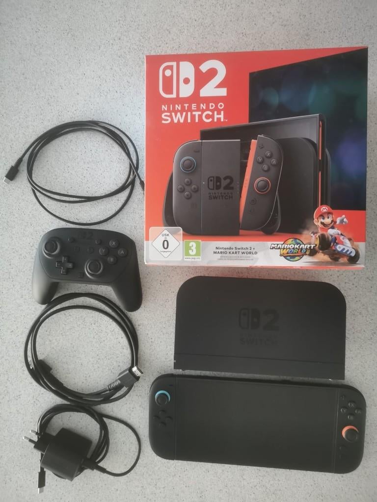 Nintendo Switch 2 met 5 games en een Pro controller, Met games, Ophalen of Verzenden, Zo goed als nieuw, Switch Original