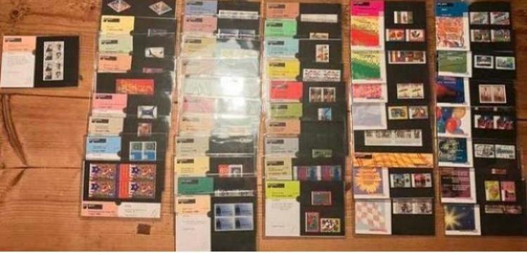Nederland 45 PTT mapjes No 77 No 116 t/m 144 No 148 t/m 161, Postzegels en Munten, Postzegels | Nederland, Ophalen of Verzenden